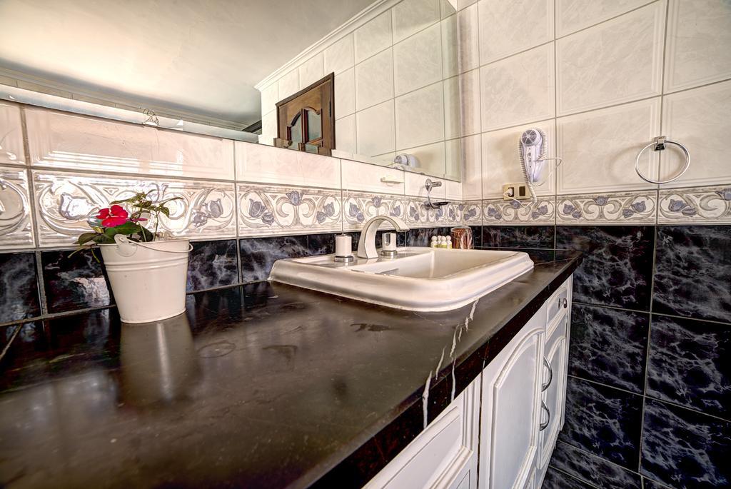 La Tua Casa Hotel Boutique Cochabamba Oda fotoğraf